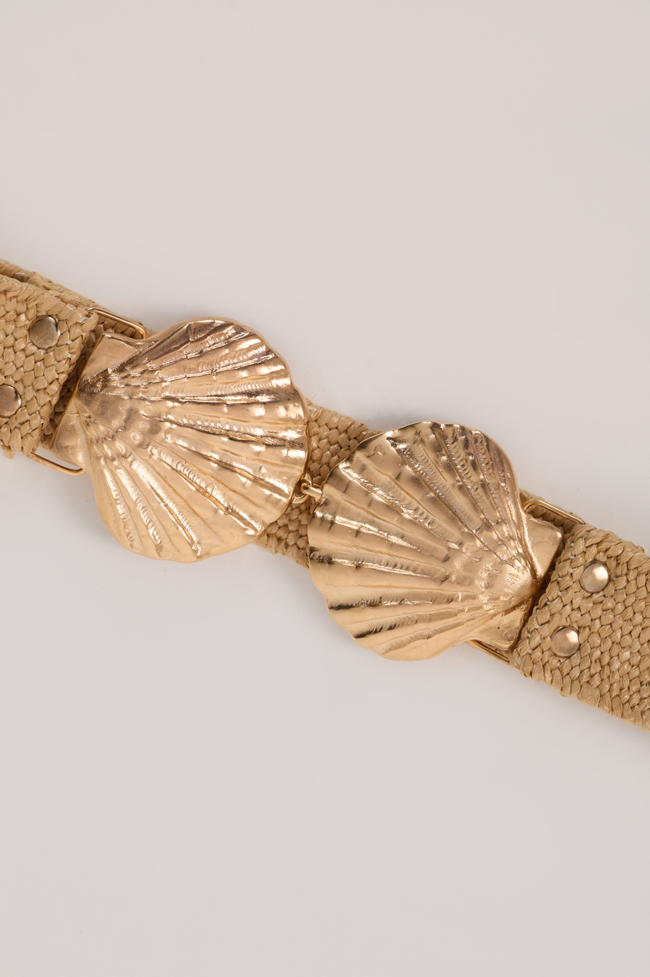 Beige Scallop Shell Belt