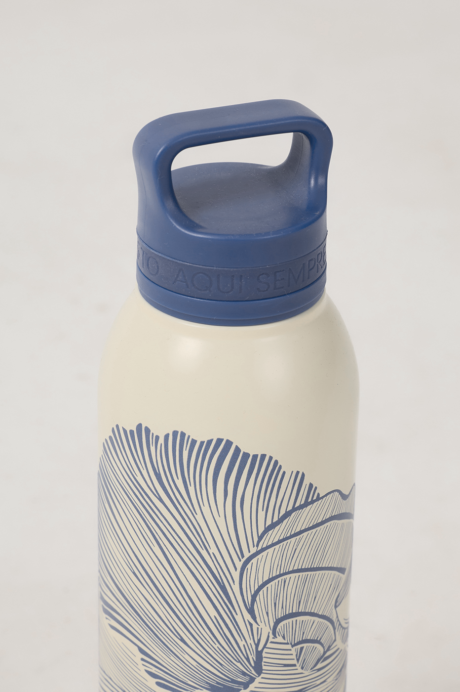 Blue Mergulho Handle 25oz Insulated Water Bottle