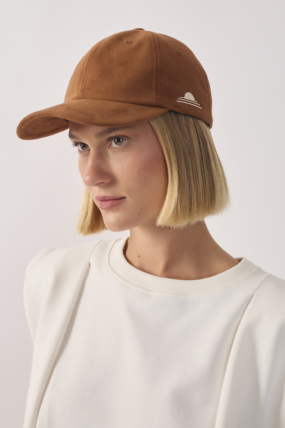 Brown Poente Embroidered Suede Cap